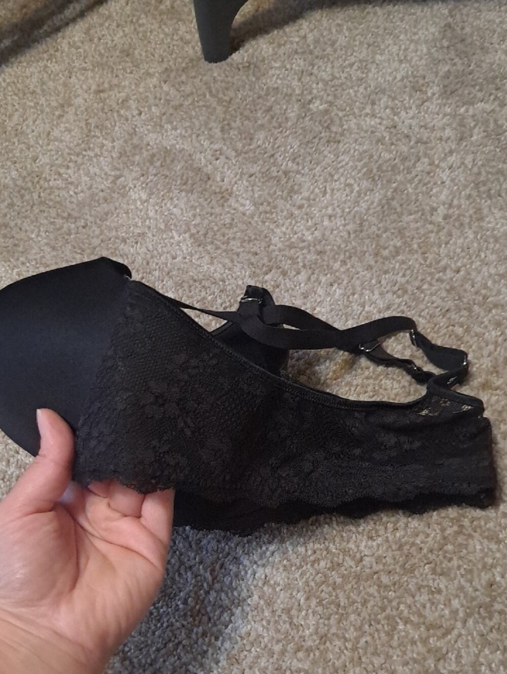 vassarette Black and White Convertible T-Shirt Bras Duo - Picture 14 of 14